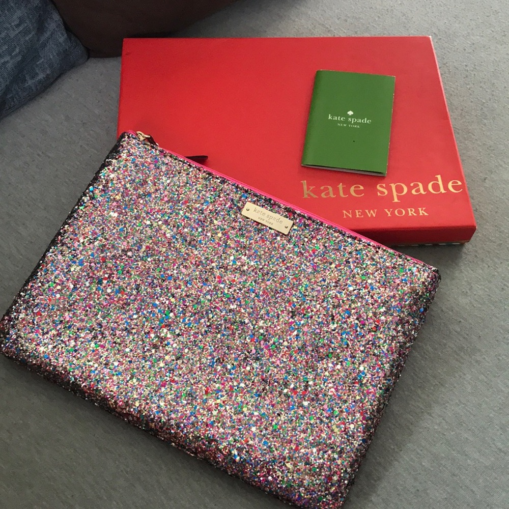 ❌SOLD❌Kate spade pouch